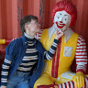 Meet your Posher, Eliza